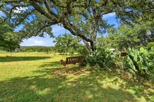 213 Cardinal Dr, Fredericksburg, TX 78624 - Photo 35