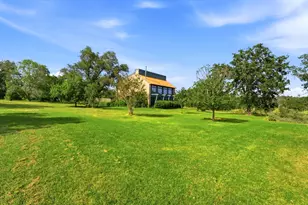 213 Cardinal Dr, Fredericksburg, TX 78624 - Photo 3