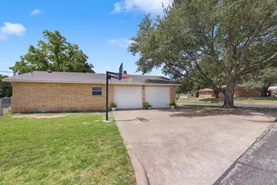 120 W Driftwood Dr, Fredericksburg, TX 78624 - Photo 33