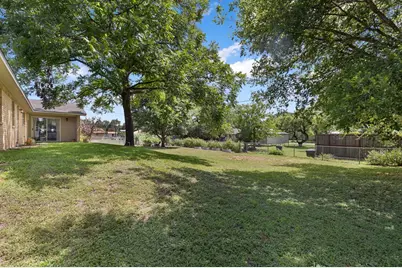 120 W Driftwood Dr, Fredericksburg, TX 78624 - Photo 35