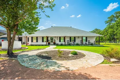 411 Emerald Loop, Fredericksburg, TX 78624 - Photo 3