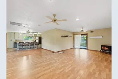 213 Cardinal Dr, Fredericksburg, TX 78624 - Photo 7