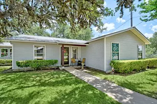 1504 Mesquite St, Blanco, TX 78606 - Photo 3
