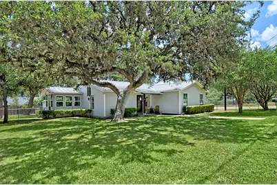 1504 Mesquite St, Blanco, TX 78606 - Photo 31