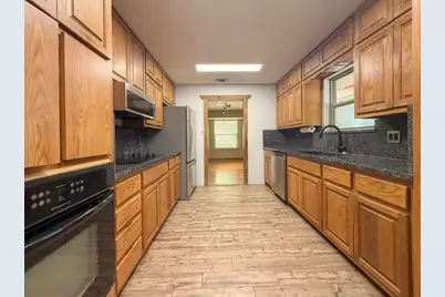 114 Edgewood Dr, Fredericksburg, TX 78624 - Photo 3