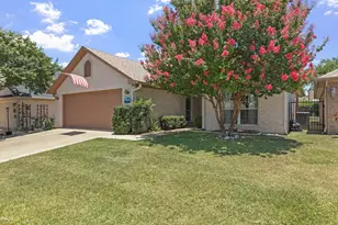 444 Summit Cir, Fredericksburg, TX 78624 - Photo 1
