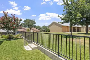 444 Summit Cir, Fredericksburg, TX 78624 - Photo 23