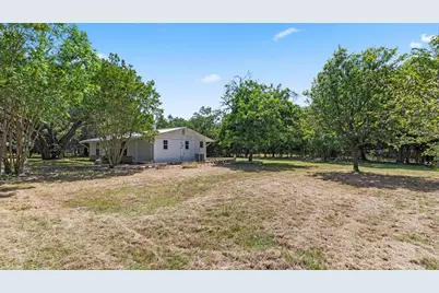 221 Felps, Blanco, TX 78606 - Photo 21