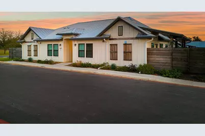 930 S Eagle St #104, Fredericksburg, TX 78624 - Photo 3