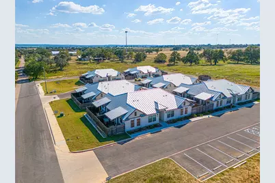 930 S Eagle St #104, Fredericksburg, TX 78624 - Photo 5