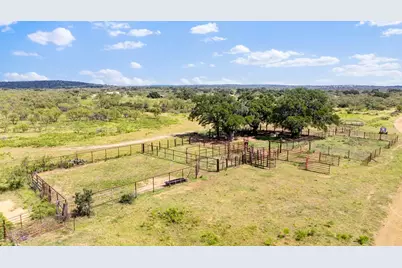 1930 County Rd 413, Llano, TX 78643 - Photo 39