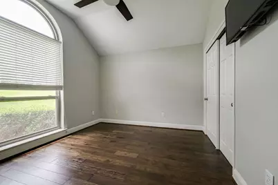 218 E Creekview Dr, Fredericksburg, TX 78624 - Photo 21