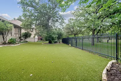 218 E Creekview Dr, Fredericksburg, TX 78624 - Photo 25