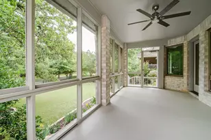 218 E Creekview Dr, Fredericksburg, TX 78624 - Photo 11