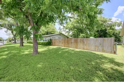 599 E Highway St, Fredericksburg, TX 78624 - Photo 31
