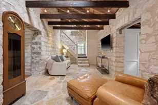 419 W San Antonio St, Fredericksburg, TX 78624 - Photo 13