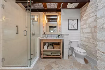 419 W San Antonio St, Fredericksburg, TX 78624 - Photo 15