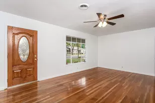111 Beverly Dr, Fredericksburg, TX 78624 - Photo 7