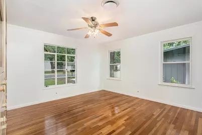 111 Beverly Dr, Fredericksburg, TX 78624 - Photo 13