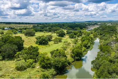 341 River View Rd, Fredericksburg, TX 78624 - Photo 3