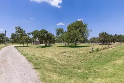 143 Michael Dr, Harper, TX 78631 - Photo 27