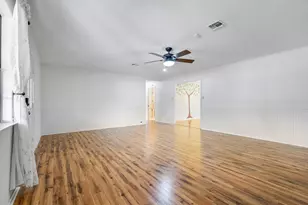 101 E Grothe St, Fredericksburg, TX 78624 - Photo 21