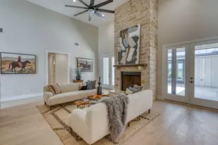 211 Interlaken St, Fredericksburg, TX 78624 - Photo 5