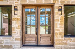 211 Interlaken St, Fredericksburg, TX 78624 - Photo 3