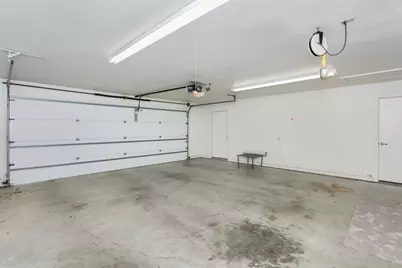 301 W Hackberry St, Fredericksburg, TX 78624 - Photo 27