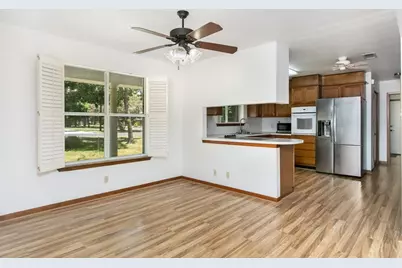 301 W Hackberry St, Fredericksburg, TX 78624 - Photo 11