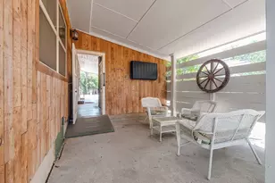 510 S Columbus, Fredericksburg, TX 78624 - Photo 21
