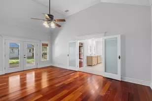 408 W Creek St, Fredericksburg, TX 78624 - Photo 15