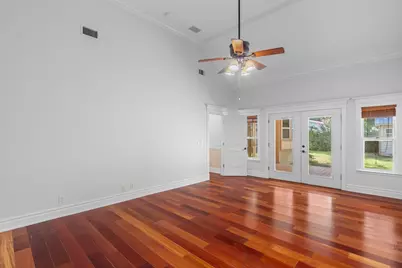 408 W Creek St, Fredericksburg, TX 78624 - Photo 15