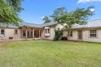 408 W Creek St, Fredericksburg, TX 78624 - Photo 23