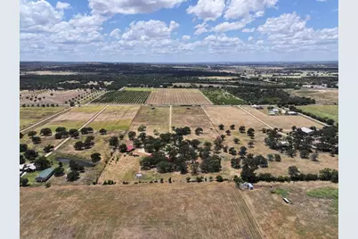 497 Luckenbach Rd, Fredericksburg, TX 78624 - Photo 9