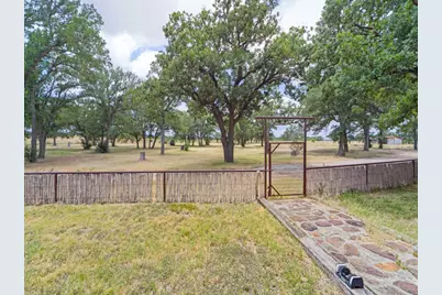 497 Luckenbach Rd, Fredericksburg, TX 78624 - Photo 13