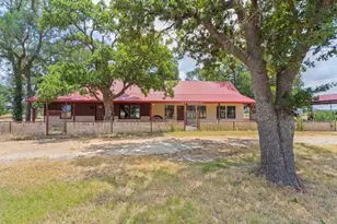 497 Luckenbach Rd, Fredericksburg, TX 78624 - Photo 1