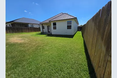 227 Dudley Way, Fredericksburg, TX 78624 - Photo 17