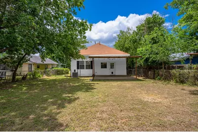 204 Davis Street, Kerrville, TX 78028 - Photo 17