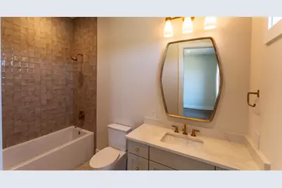 26 Lago Vista Dr, Fredericksburg, TX 78624 - Photo 15