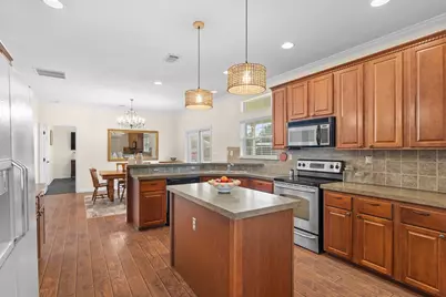 514 Bluebonnet, Fredericksburg, TX 78624 - Photo 9