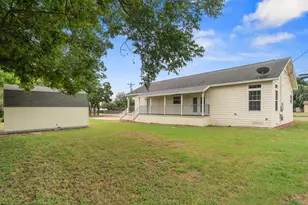 514 Bluebonnet, Fredericksburg, TX 78624 - Photo 21
