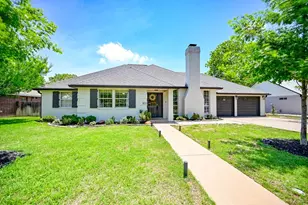 803 N Bowie, Fredericksburg, TX 78624 - Photo 25