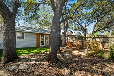 512 W Pecan St, Johnson City, TX 78636 - Photo 17