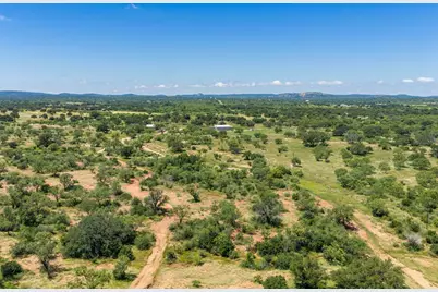 1128 County Rd 312, Llano, TX 78643 - Photo 23