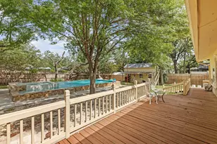 308 Tanglewood Dr, Fredericksburg, TX 78624 - Photo 21