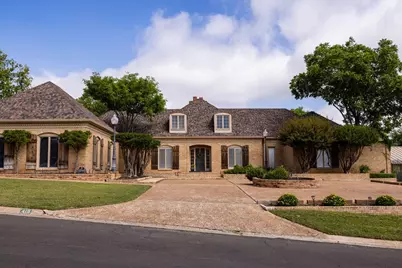 418 N Coronado Dr, Kerrville, TX 78028 - Photo 1