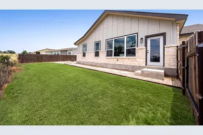 912 Smokey Oak Dr, Fredericksburg, TX 78624 - Photo 31