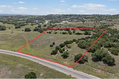 1495 Majestic Hills Dr, Blanco, TX 78606 - Photo 7