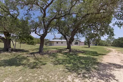 622 Paradise Ranch Rd, Fredericksburg, TX 78624 - Photo 3